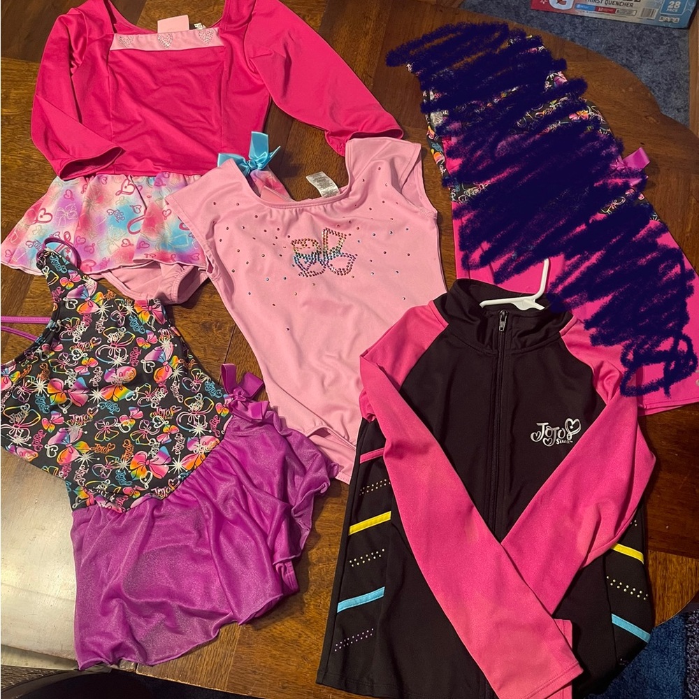 Jojo Siwa leotards and jacket